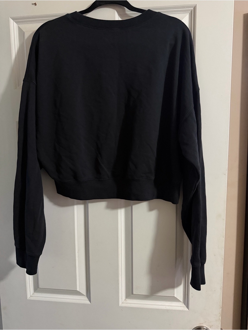 Fabletics Women's Cropped Crewneck Sweatshirt